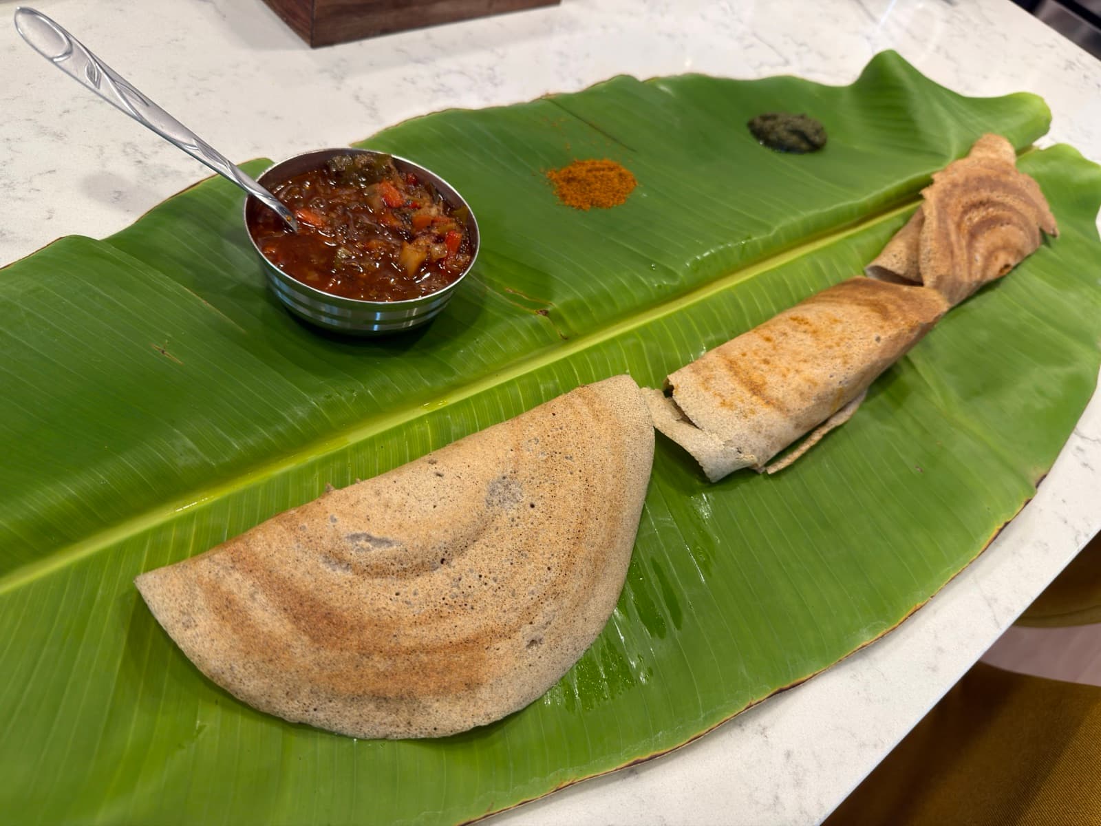 Quick dosa with schezwan leftovers, sadhya-style, step photo 1